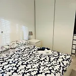 Roberta 招待所 奥西莫